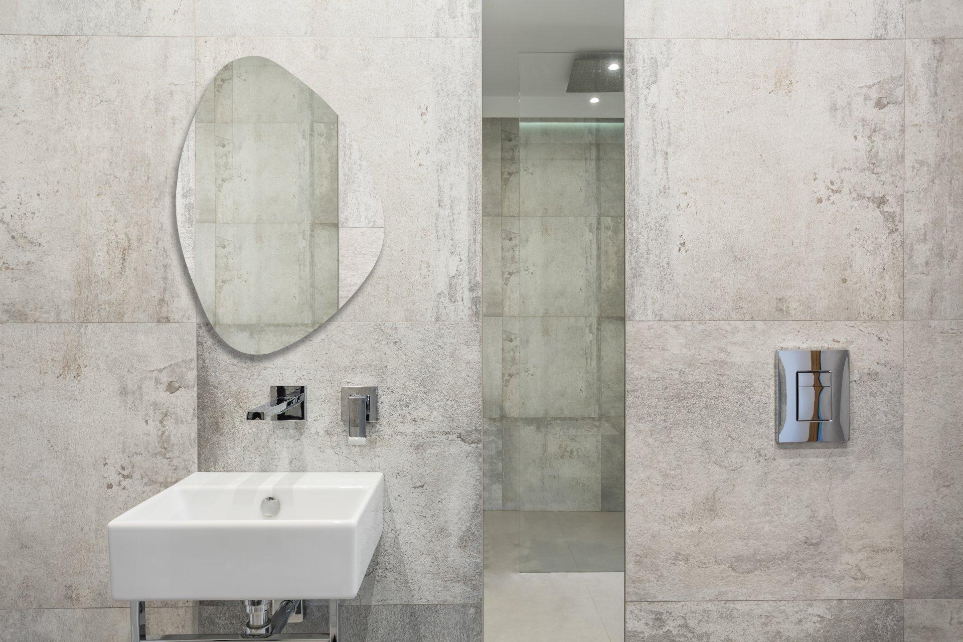 LED Spiegel AYDEN Moderner LED Spiegel ovale Form